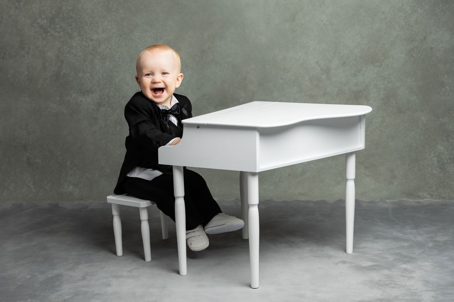 Baby photographer near me