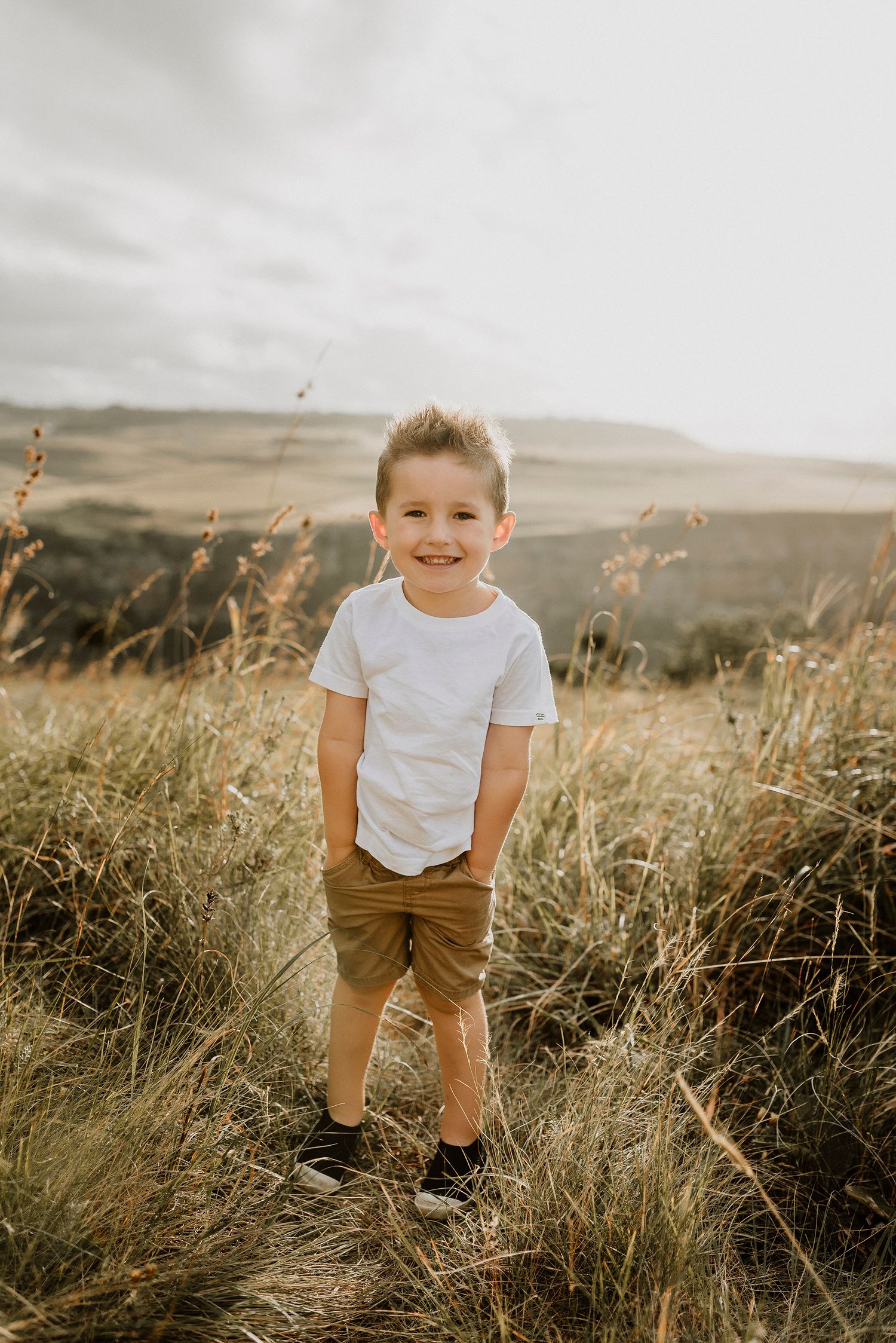 Family photo shoot in Margate, KwaZulu-Natal. Maternity photo shoot. South Coast photographer. Family photography. Family photos.