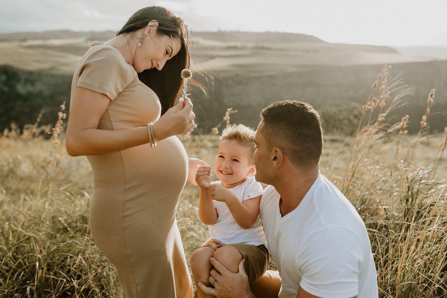 Family photo shoot in Port Edward, KwaZulu-Natal. Maternity photo shoot. South Coast photographer. Family photography. Family photos.
