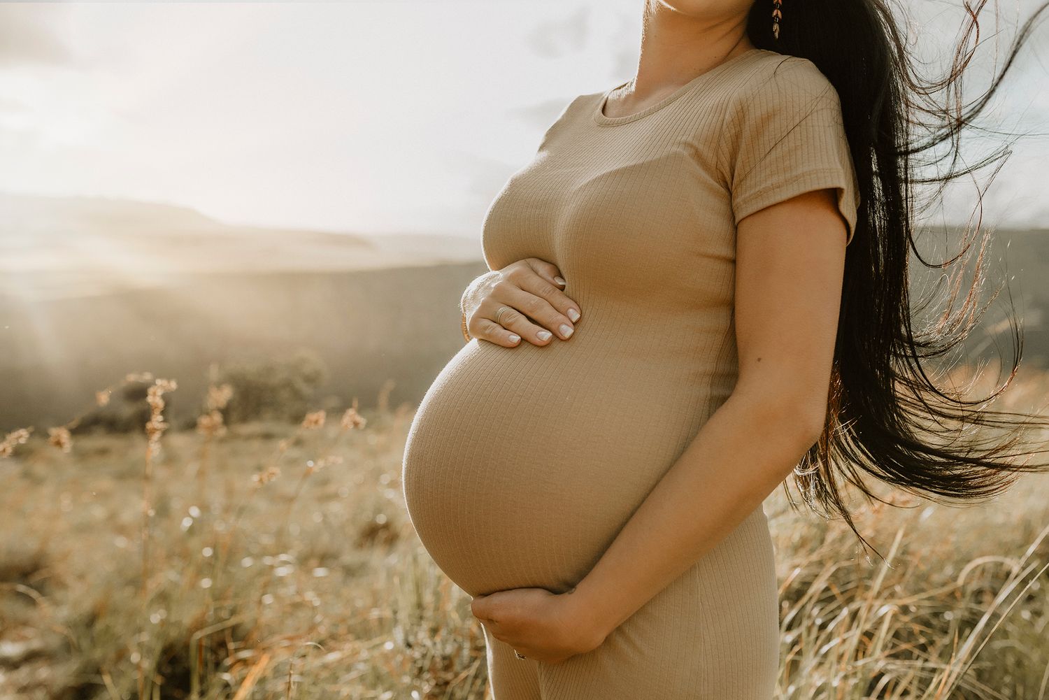 Family photo shoot in Port Edward, KwaZulu-Natal. Maternity photo shoot. South Coast photographer. Family photography. Family photos.
