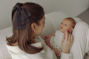 Newborn Foto-Shooting im Tageslichtstudio Schöftland