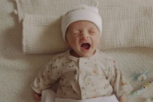 Newborn Foto-Shooting bei euch zu Hause