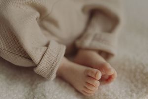 Newborn Foto-Shooting bei euch zu Hause