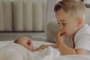 Newborn Foto-Shooting im Tageslichtstudio Schöftland im Aargau