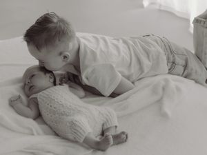 Newborn Foto-Shooting im Tageslichtstudio Schöftland