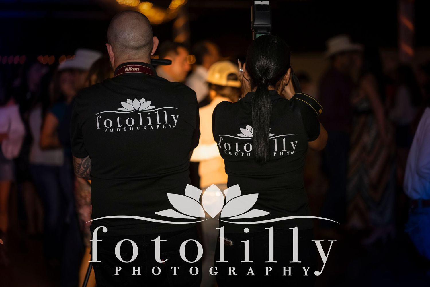 Quinceañera photography in Dallas–Fort Worth capturing elegant portraits, natural light, and cultural traditions by Fotolilly Photography.