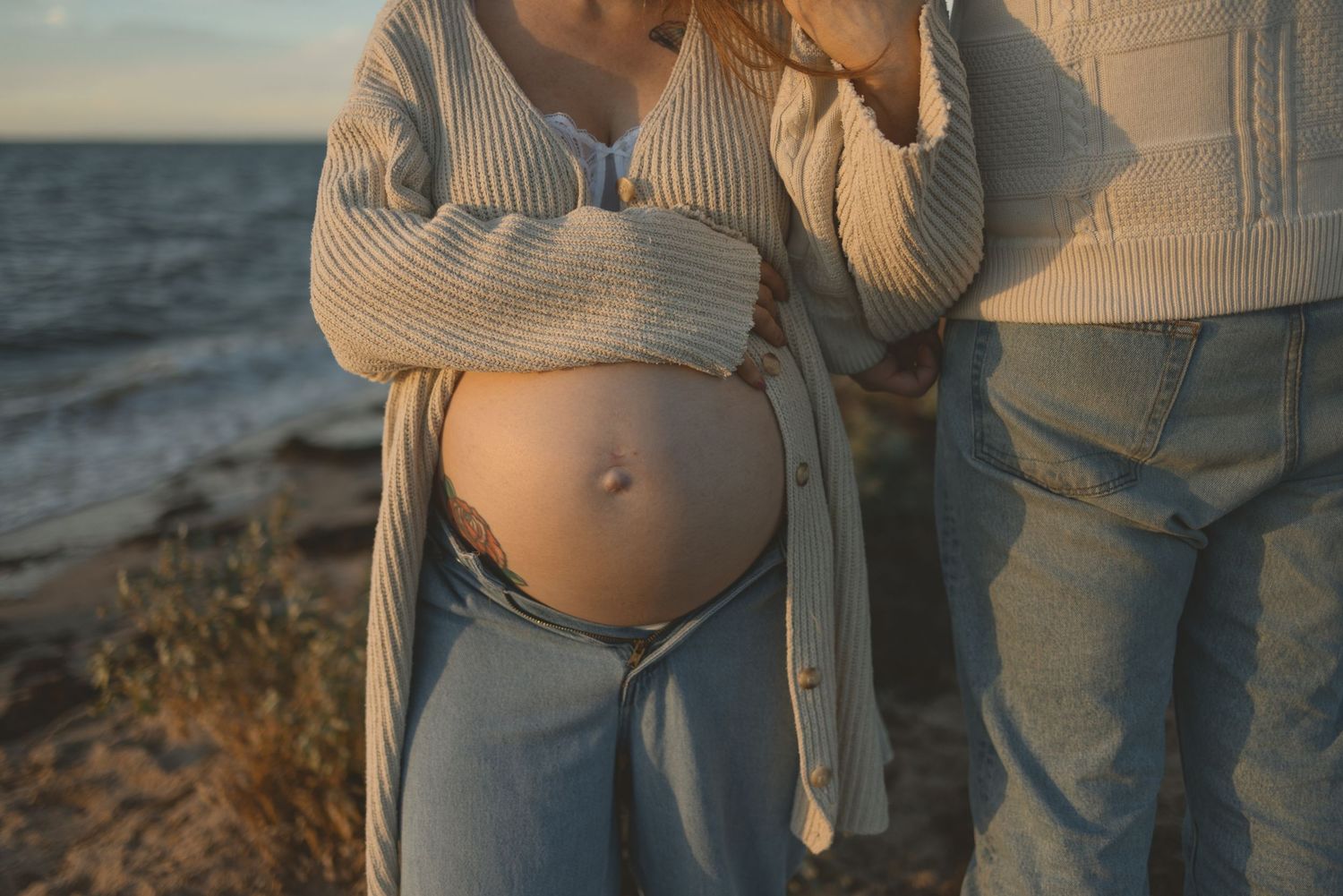 Geelong Lara Torquay Ocean Grove Barwon Heads newborn maternity pregnancy family motherhood couples photographer photography photoshoot