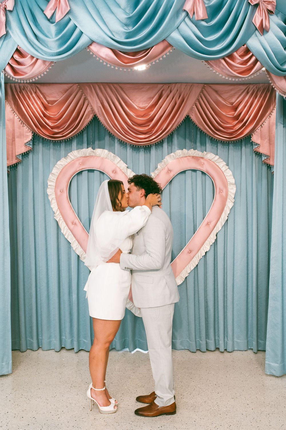 Sure Thing Too Chapel Elopement | Las Vegas Elopement Photographer & Super 8 Videographer