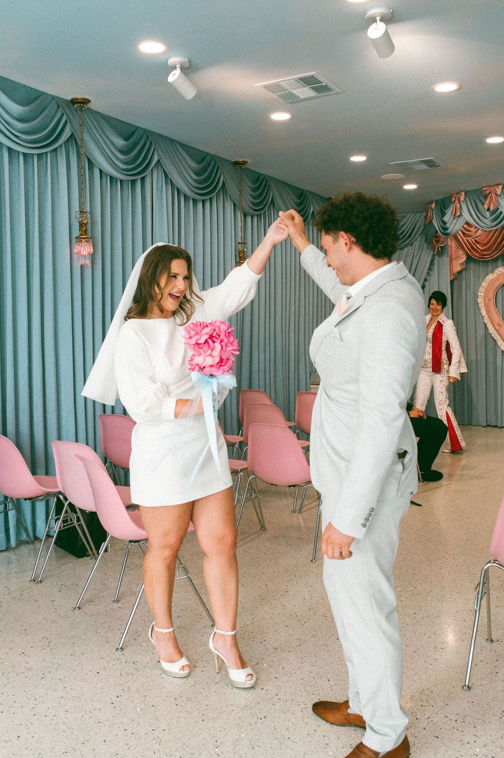 Sure Thing Too Chapel Elopement | Las Vegas Elopement Photographer & Super 8 Videographer