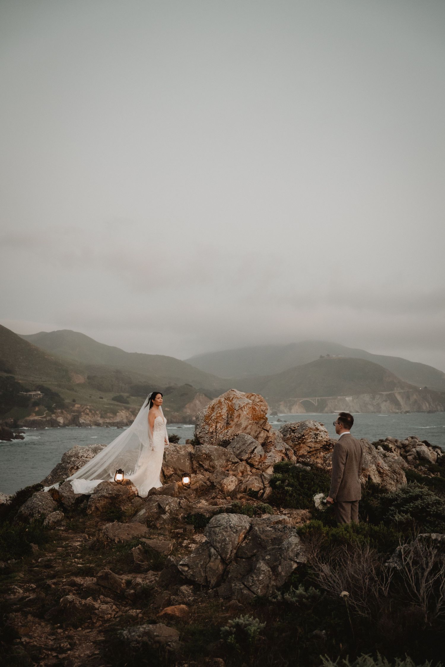 bride and groom photos in big sur