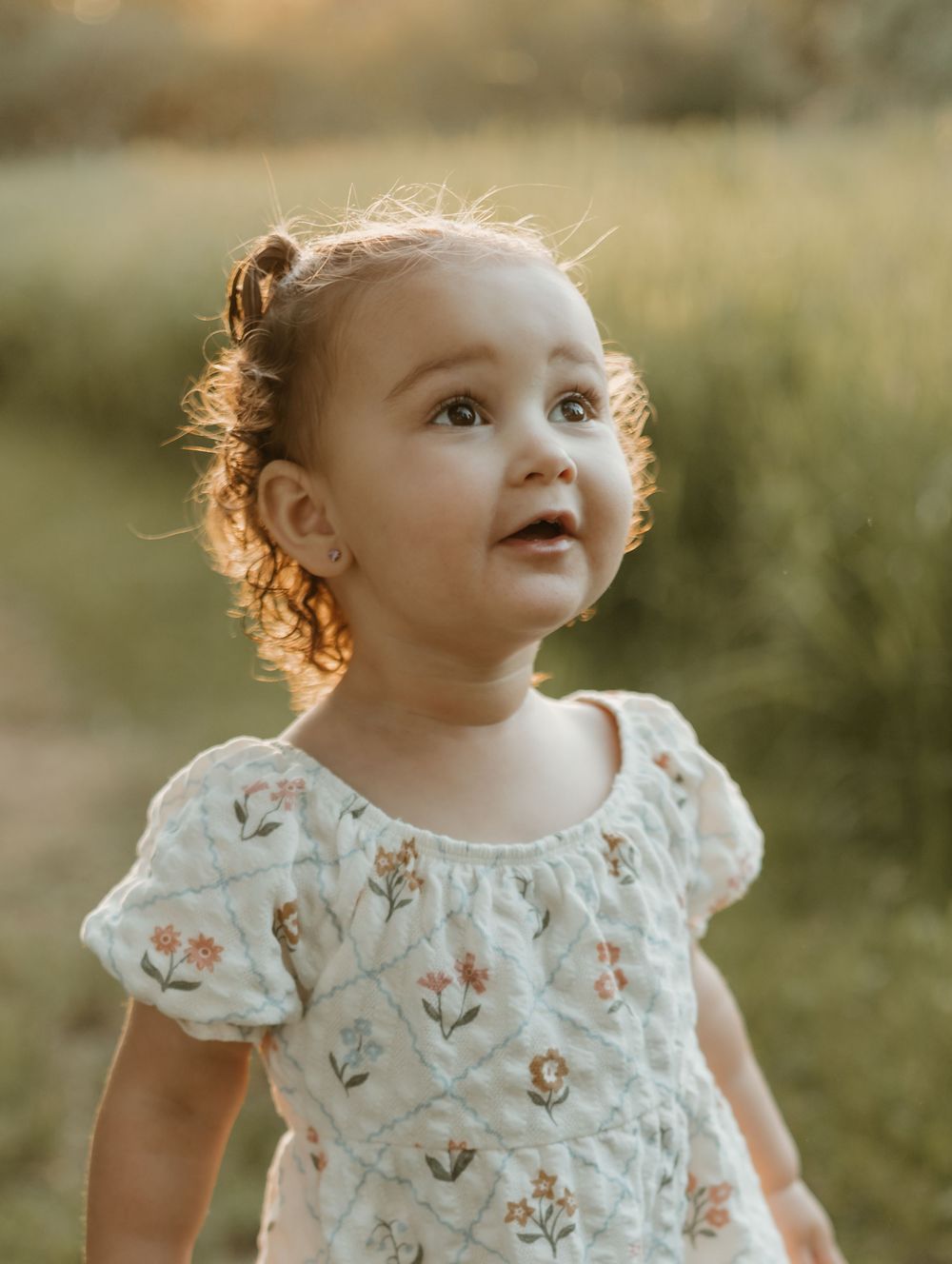 golden hour curious girl
