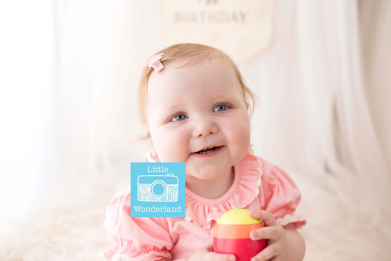 babies first birthday photoshoot at little wonderland photography in widnes cheshire, close to warrington, liverpool, runcorn, st helens