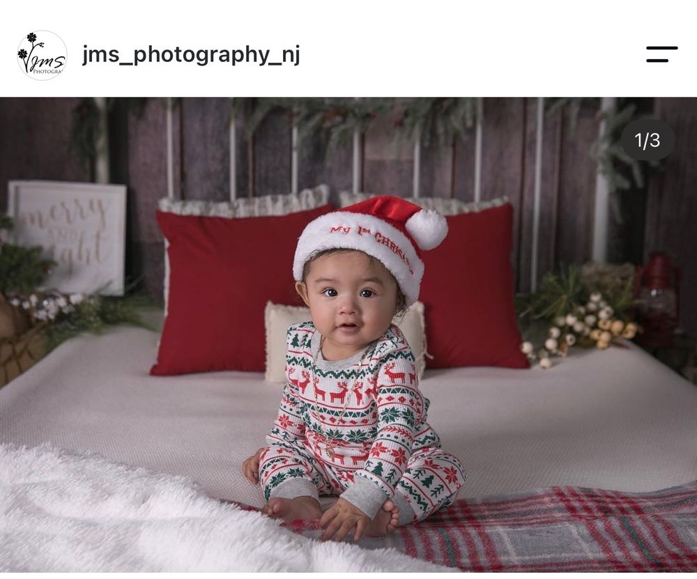 Picture of holiday headboard in use