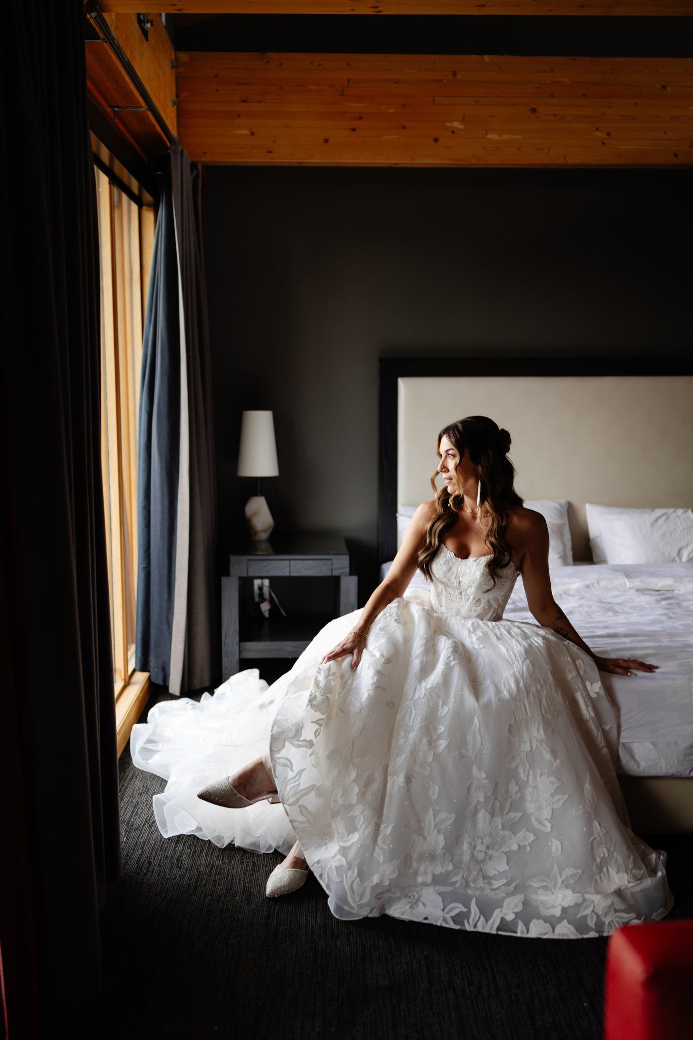 Bride getting ready in her suite at Azuridge Estate Hotel
