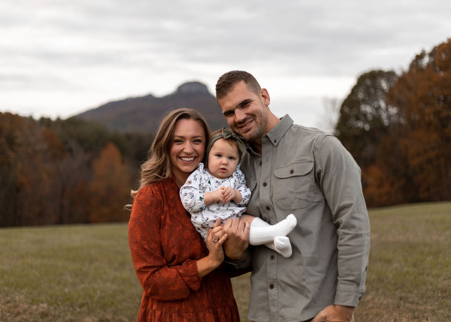 photo Christmas fall newborn family announcement Winston Salem advance Mocksville clemmons advance lewisville Kernersville triad