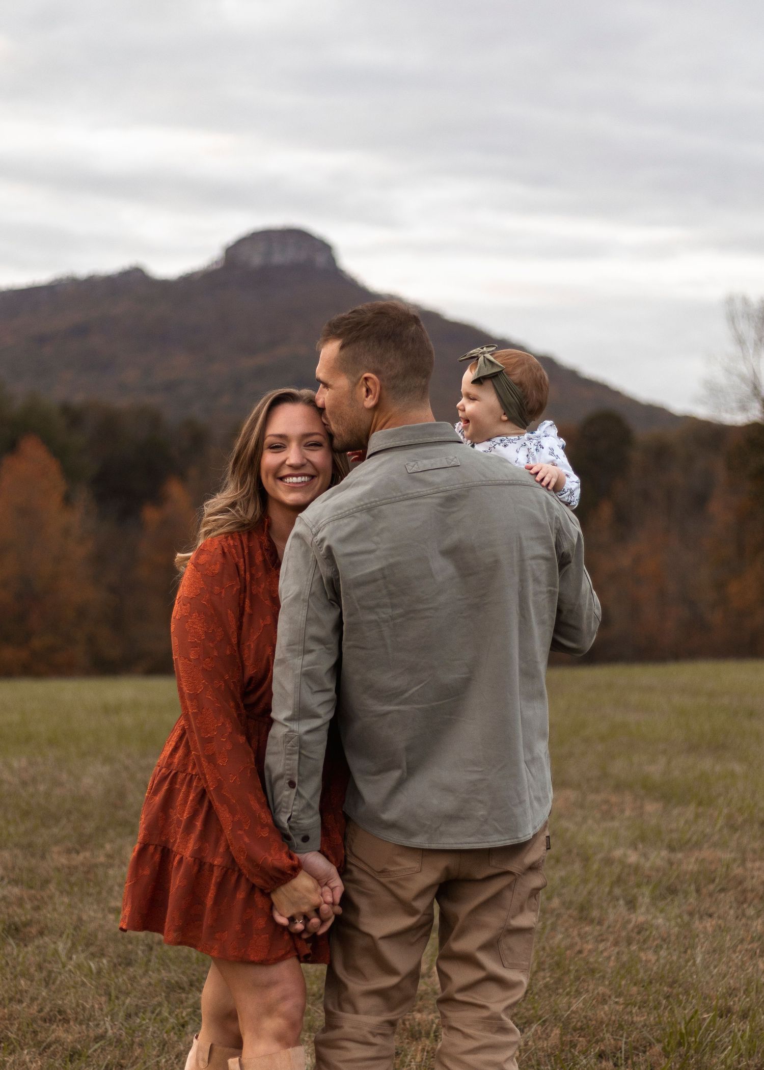 photo Christmas fall newborn family announcement Winston Salem advance Mocksville clemmons advance lewisville Kernersville triad pilot mount