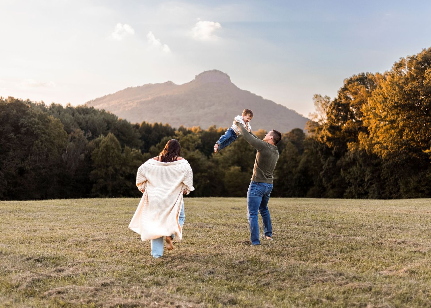 photo Christmas fall newborn family announcement Winston Salem advance Mocksville clemmons advance lewisville Kernersville triad