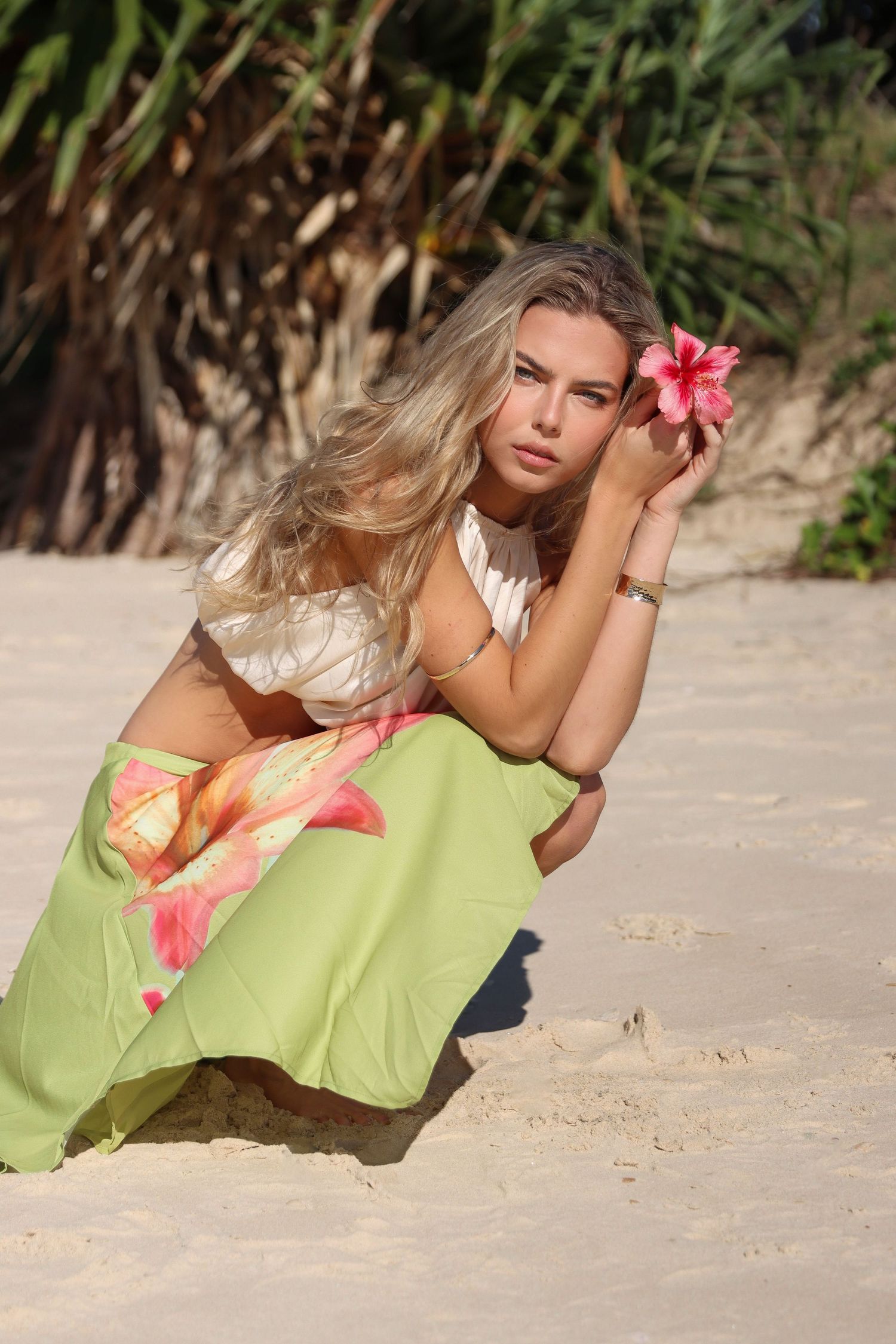 Naveh Photography, Tropical inspiried, beach shoot, fashion, ootd, photographer, gold coast, photoshoot