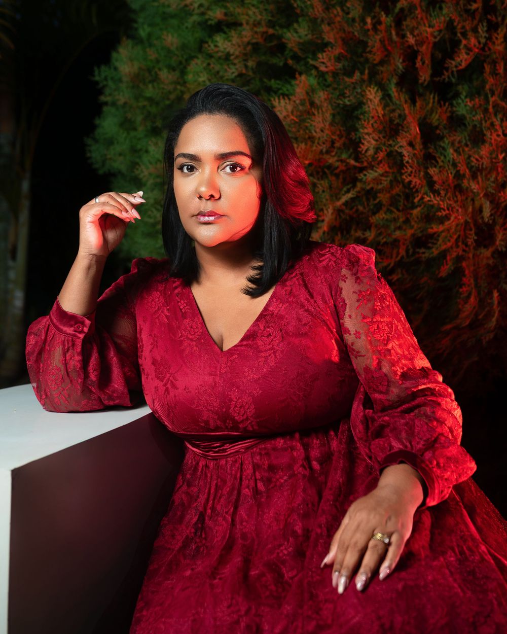Sesion de fotos bosque vestido rojo de noche República Dominicana
