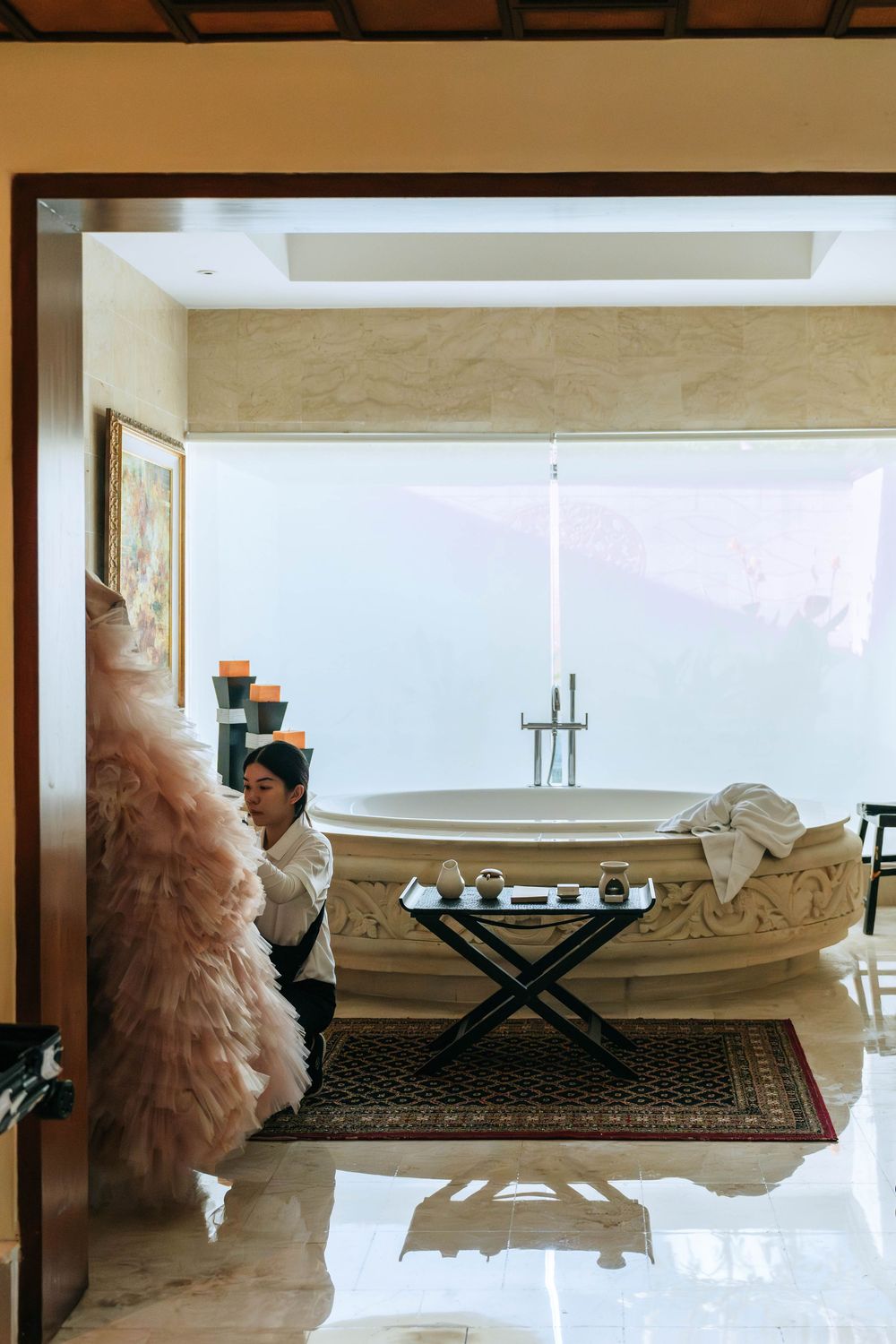 峇里島 AYANA 海外婚禮攝影，由 Peipei／Peony Studio 韶曜工作室統籌婚禮企劃，渴望影像 Derek、Rebecca、Eric 共同拍攝。從 Rock Bar、高爾夫球場類婚紗，到夕陽戶外證婚、晚宴、冷煙火與歡樂派對，完整呈現高級、優雅又充滿美式氛圍的 De