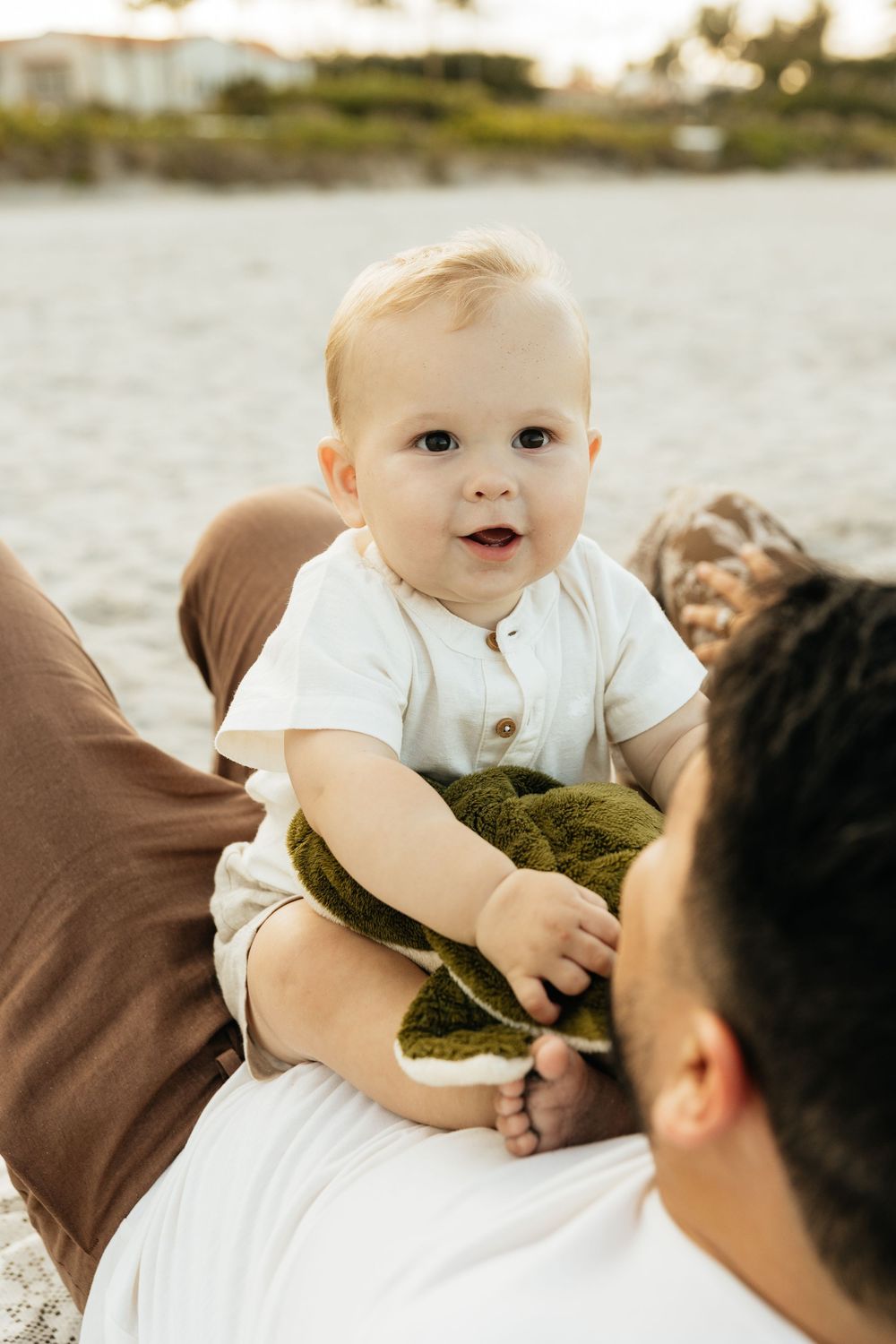 Playful Jacksonville Beach family photos. Jacksonville Family Photographer, Duval County Family Photographer  - Lindsay McDow Photography
