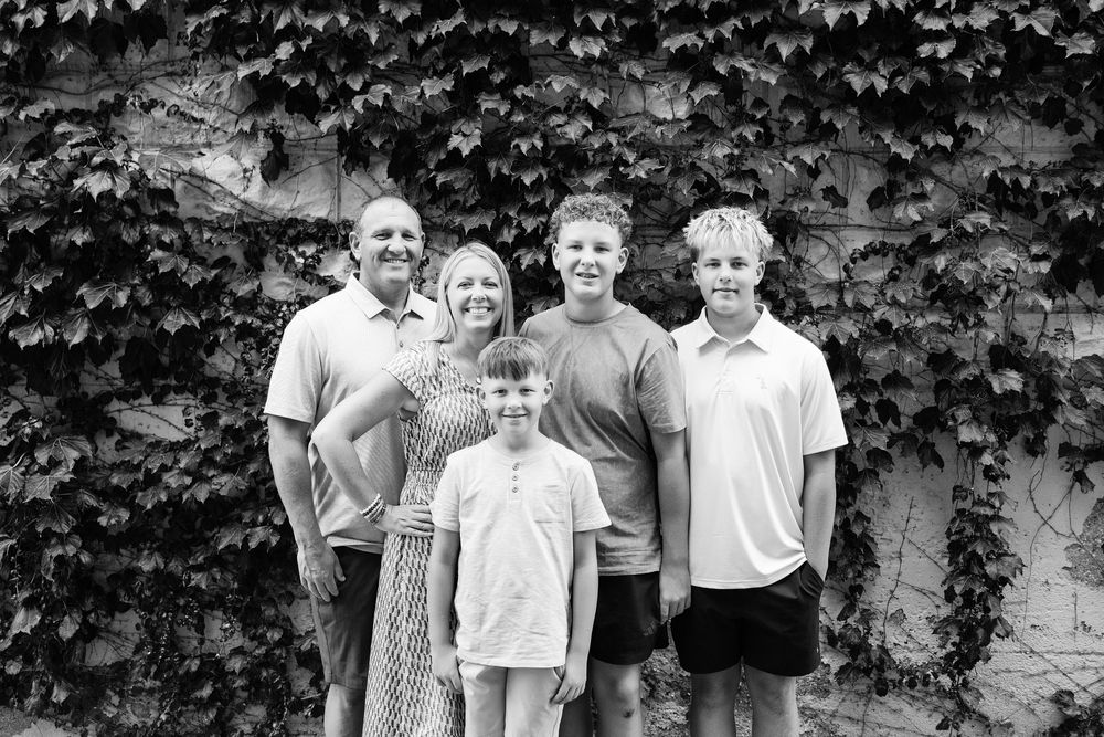 Hartland WI family photos with Kendall Kuss Photography
