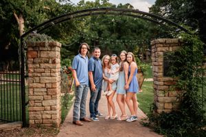 Family Grapevine Botanical Garden