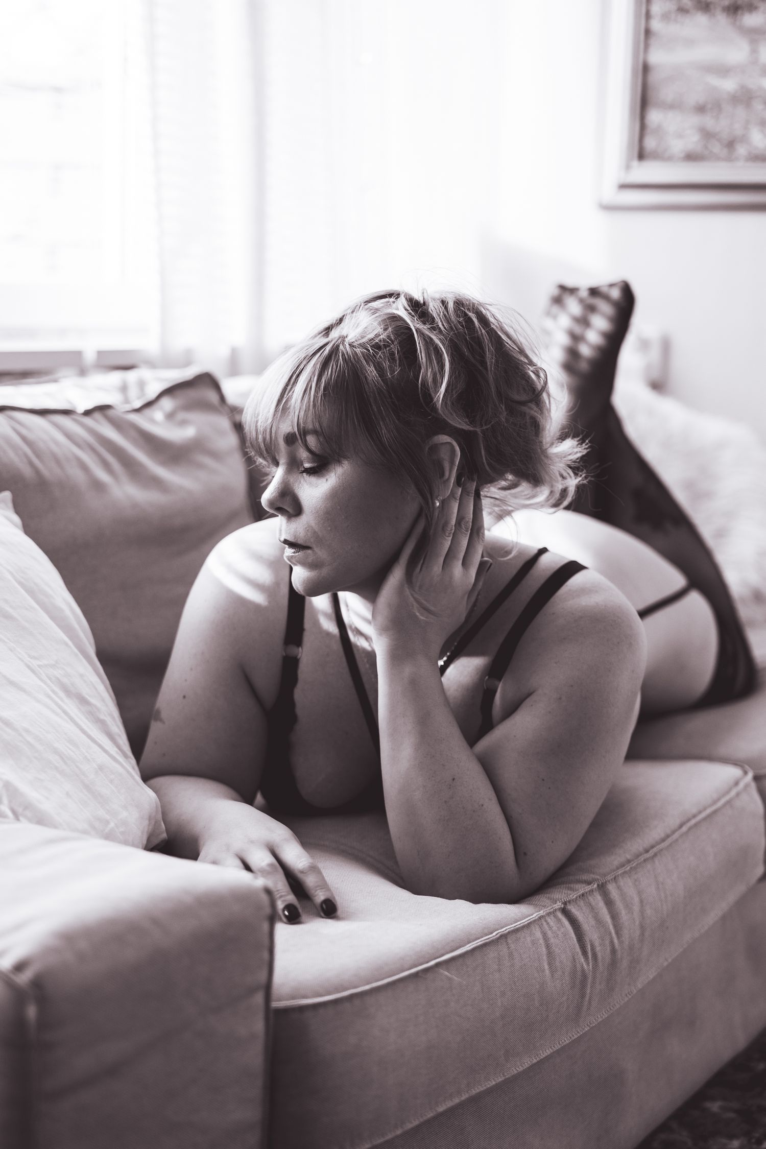 boudoir, porträtt, kroppsstärkande, själsstärkande, egoboost, boost, kvinnostärkande, porträttfoto, kroppsstärkande fotografering