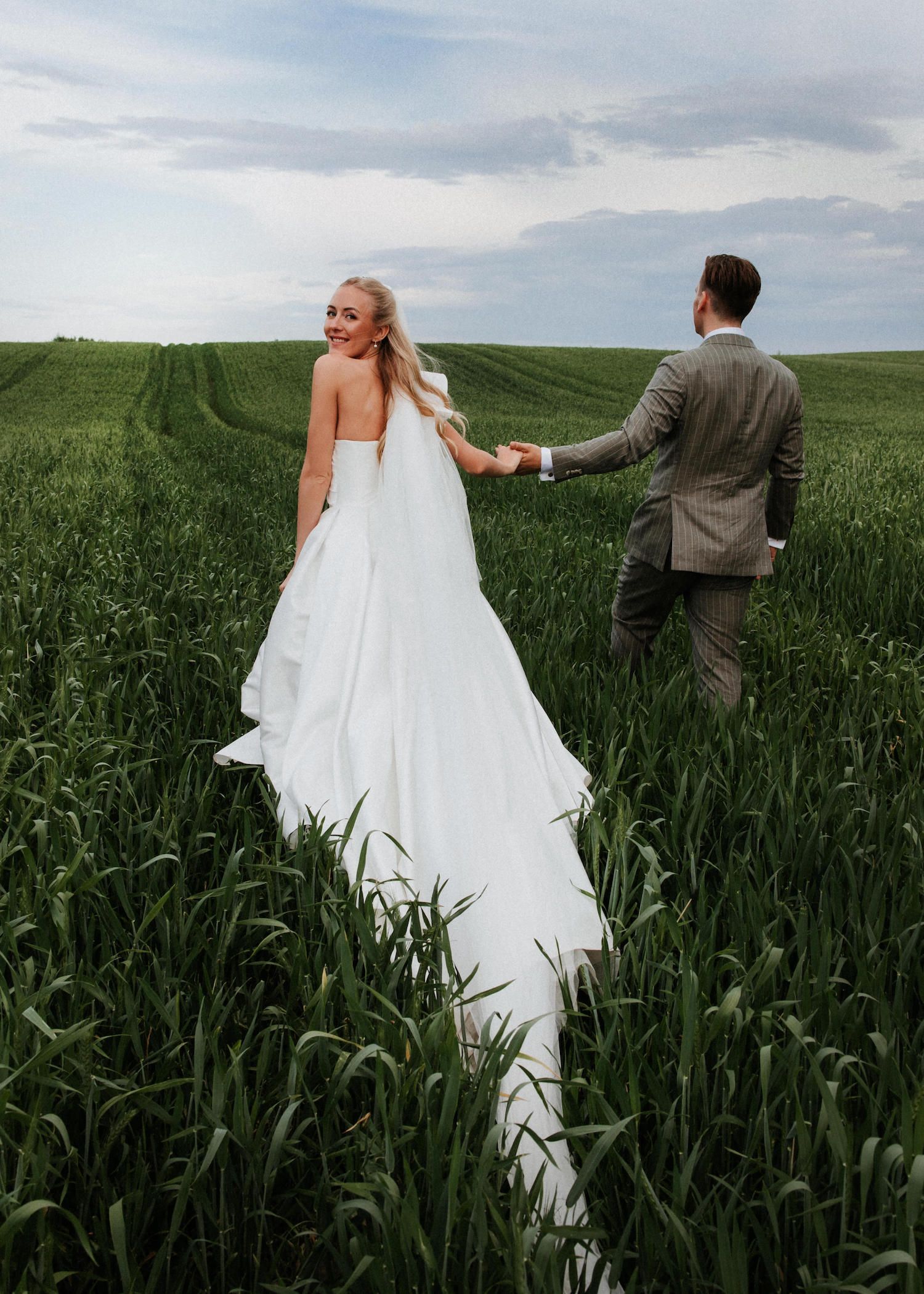 Laura Apine Photography / portretu fotogrāfe / kāzu fotogrāfe / studijas fotosesija / kāzas ārzemēs