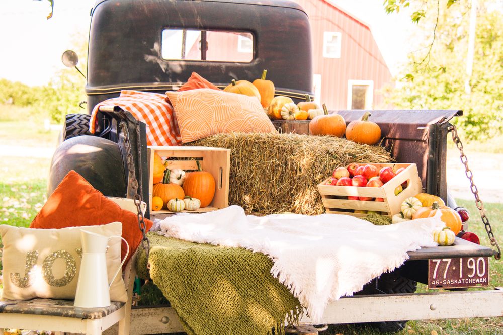 Vintage Truck Fall Family Photo Location