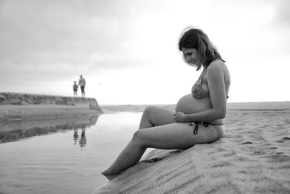 Sessão fotográfica de grávida na praia