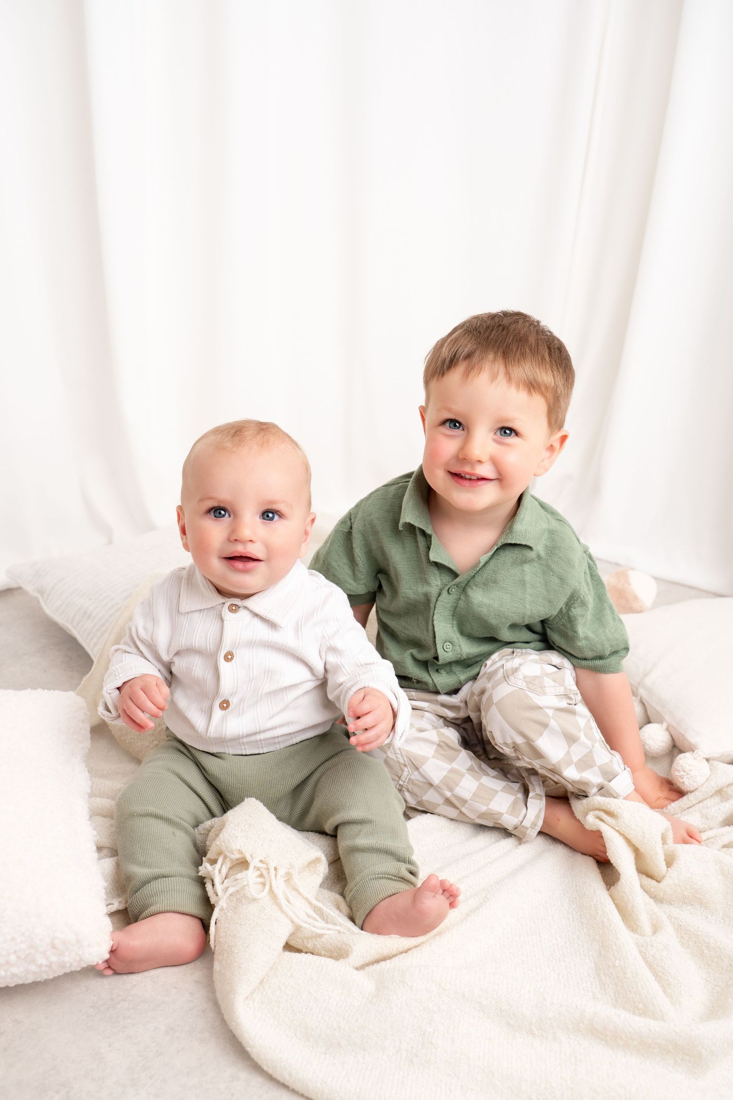 Family Photography. Outdoor Photography. Lanarkshire. Carluke, Wishaw, Biggar, Motherwell, Lanark, Hamilton photographer.
