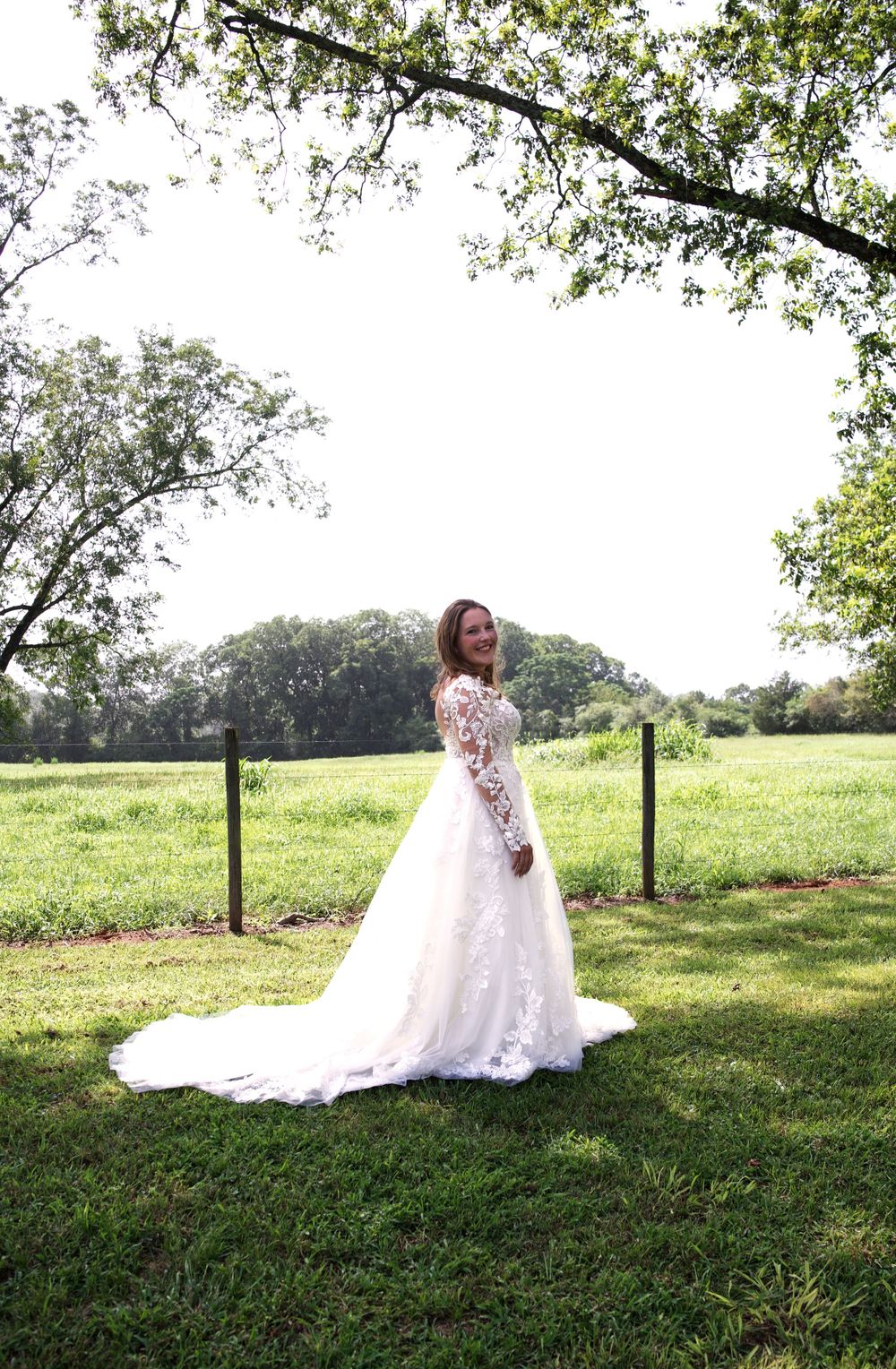 Outdoor wedding in Griffin, Georgia with bride in white dress