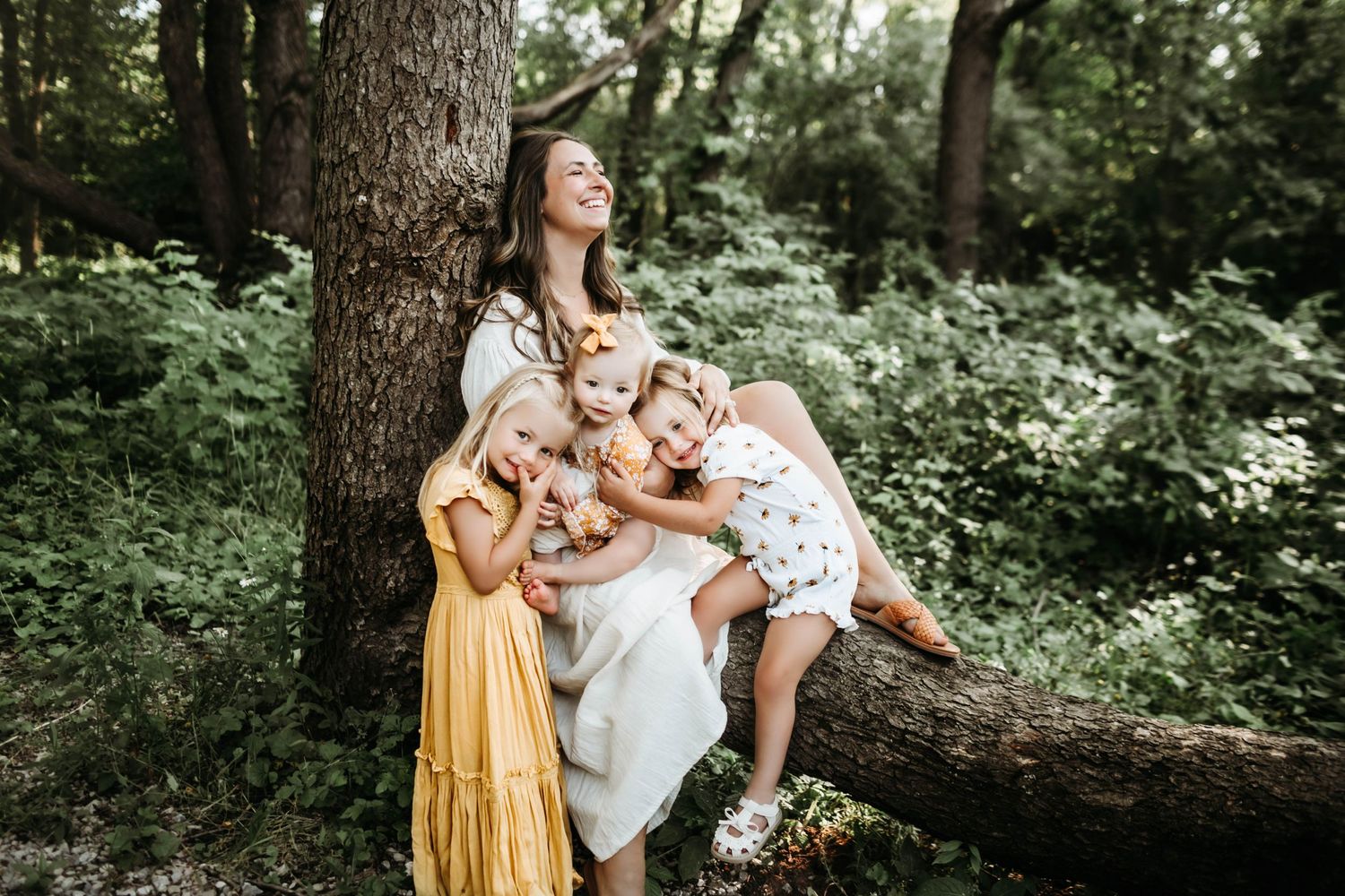 Michigan Based - Motherhood and maternity photographer.