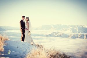 A snowy wedding up on Mount Roy in Central Otago