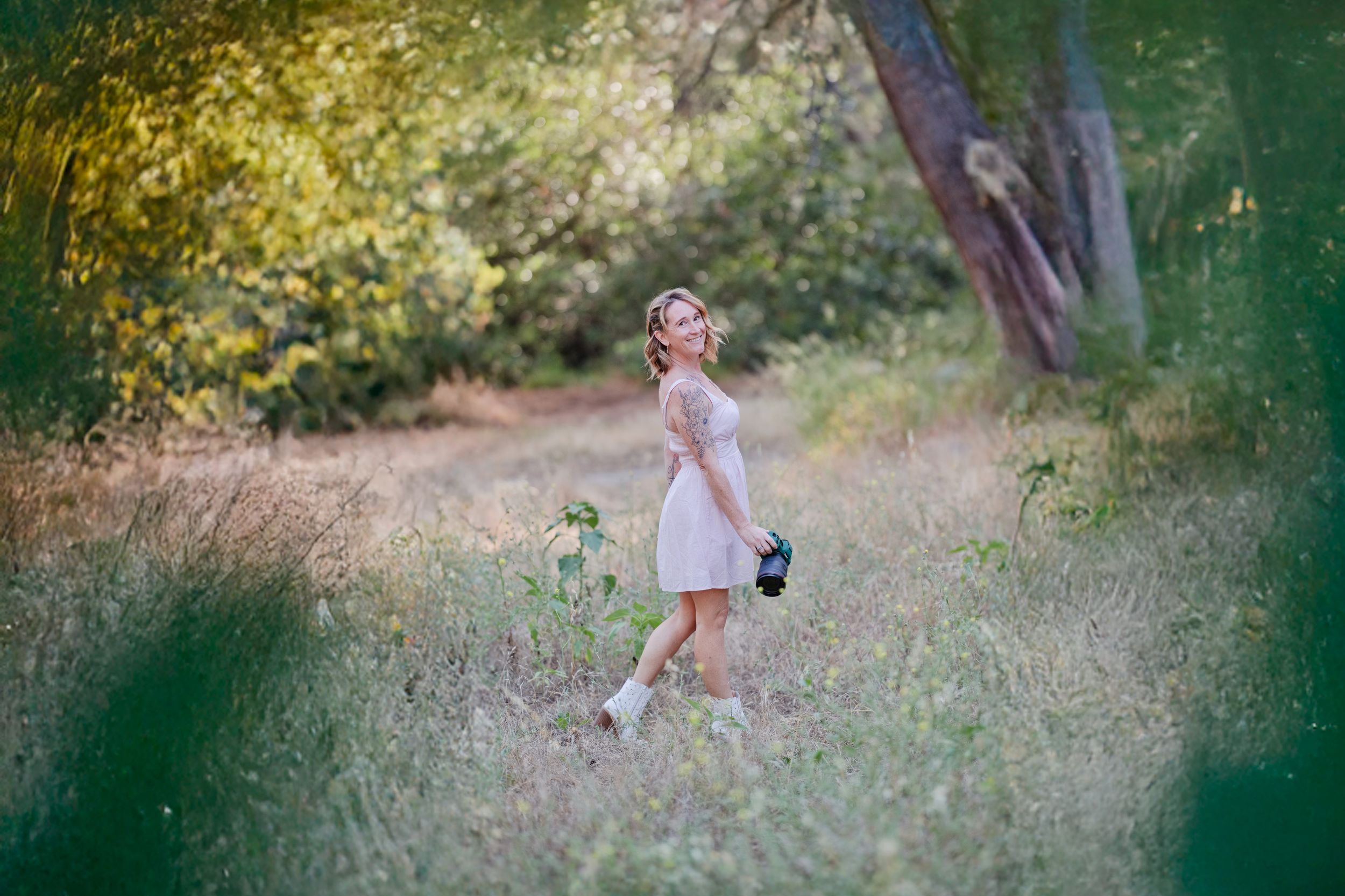 Photography By Sherre offers professional family and senior photography sessions in Simi Valley, creating timeless portraits you'll cherish