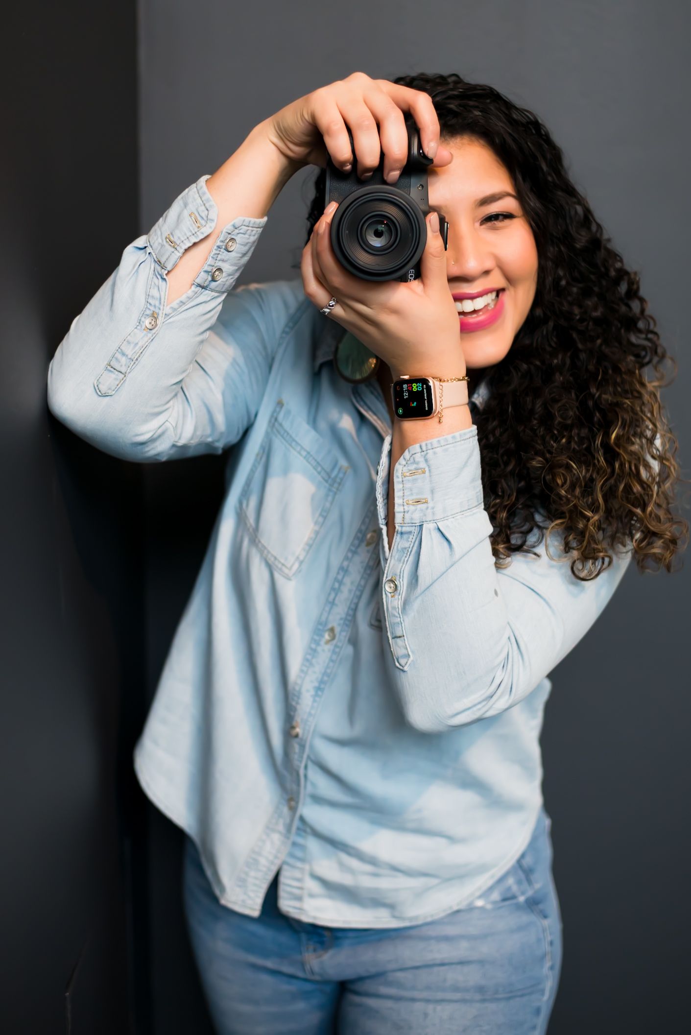 maternity and newborn photographer in richmond virginia