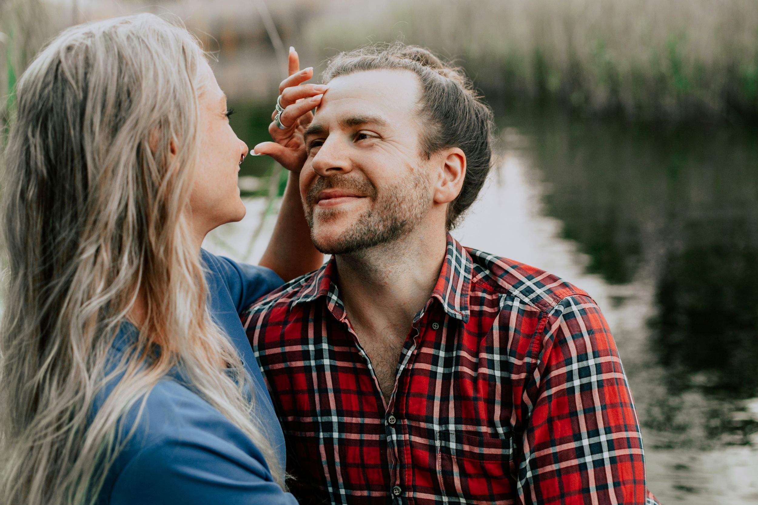 Parfotografering på Hammarö med Pär Kunze och Anna Nilsson. Footgraf Rebecca Nordin.
