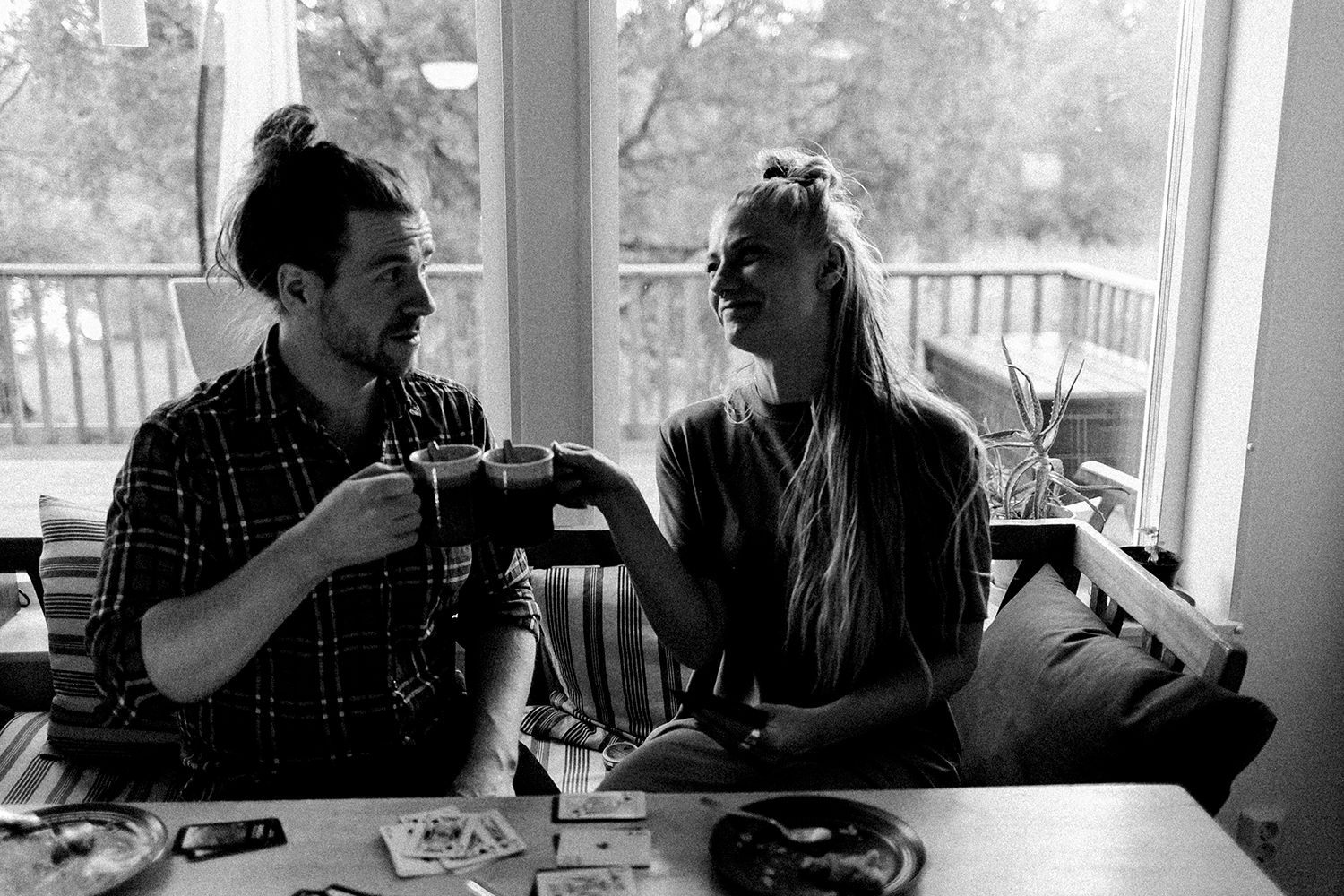 Parfotografering i Hammarö med Pär Kunze och Anna Nilsson. Footgraf Rebecca Nordin.