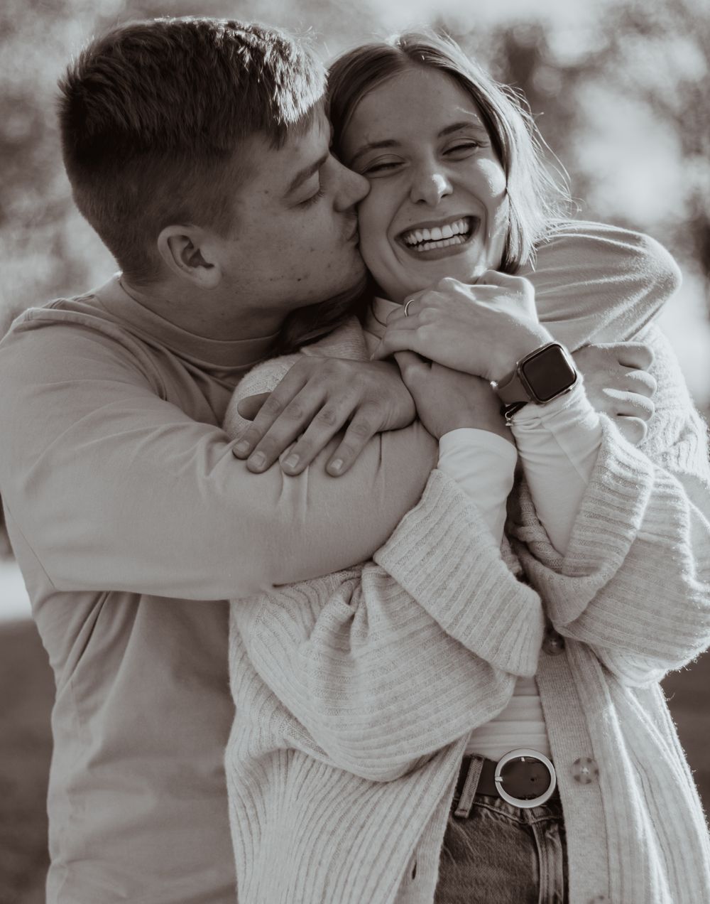 Fargo-Moorhead, Minnesota engagement photographer, wedding photographer, couples photographer, and family photographer