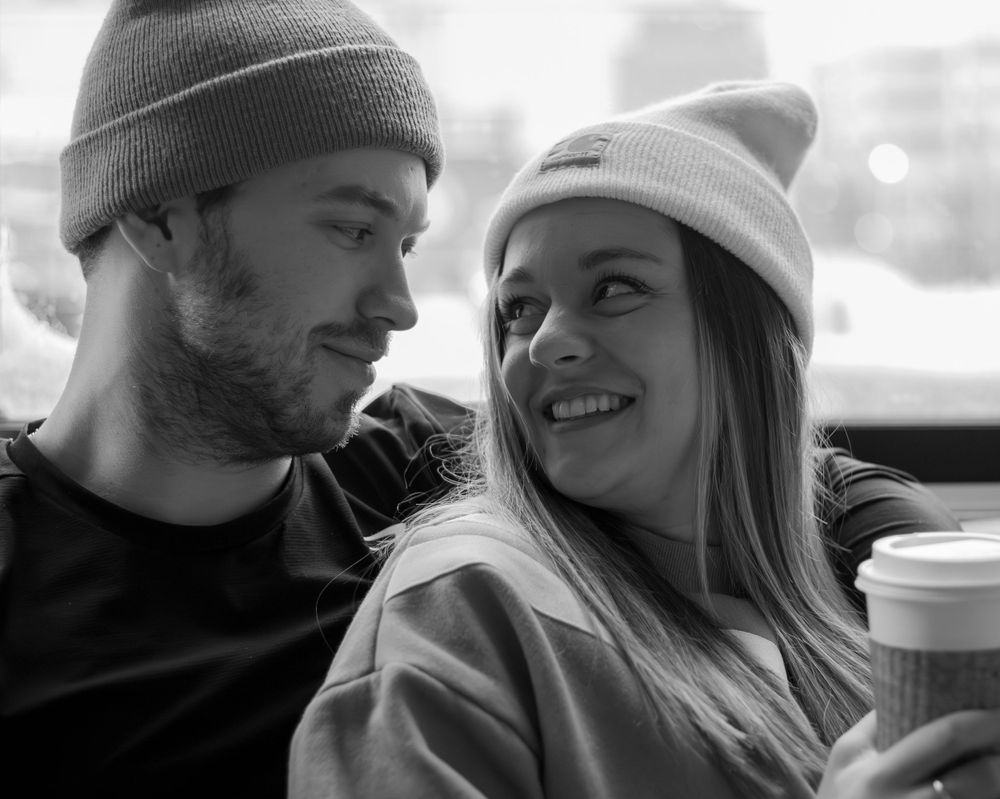 Fargo-Moorhead, Minnesota engagement photographer, wedding photographer, couples photographer, and family photographer