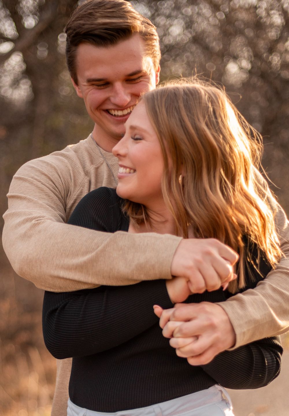 Fargo-Moorhead, Minnesota engagement photographer, wedding photographer, couples photographer, and family photographer