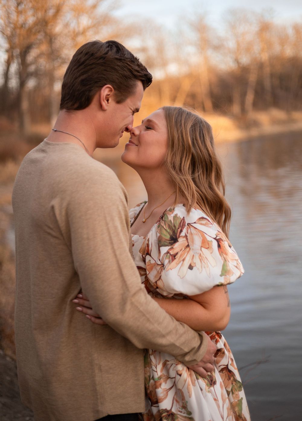 Fargo-Moorhead, Minnesota engagement photographer, wedding photographer, couples photographer, and family photographer