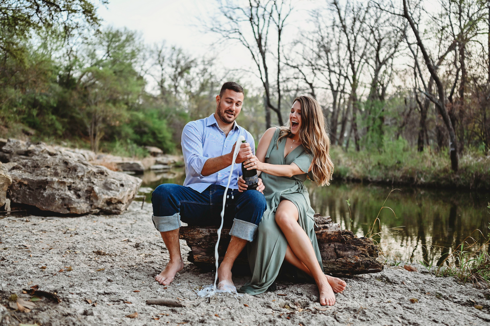 Daphne Lidiette Photography is a Fort Worth-based natural light photographer serving Fort Worth and surrounding areas.