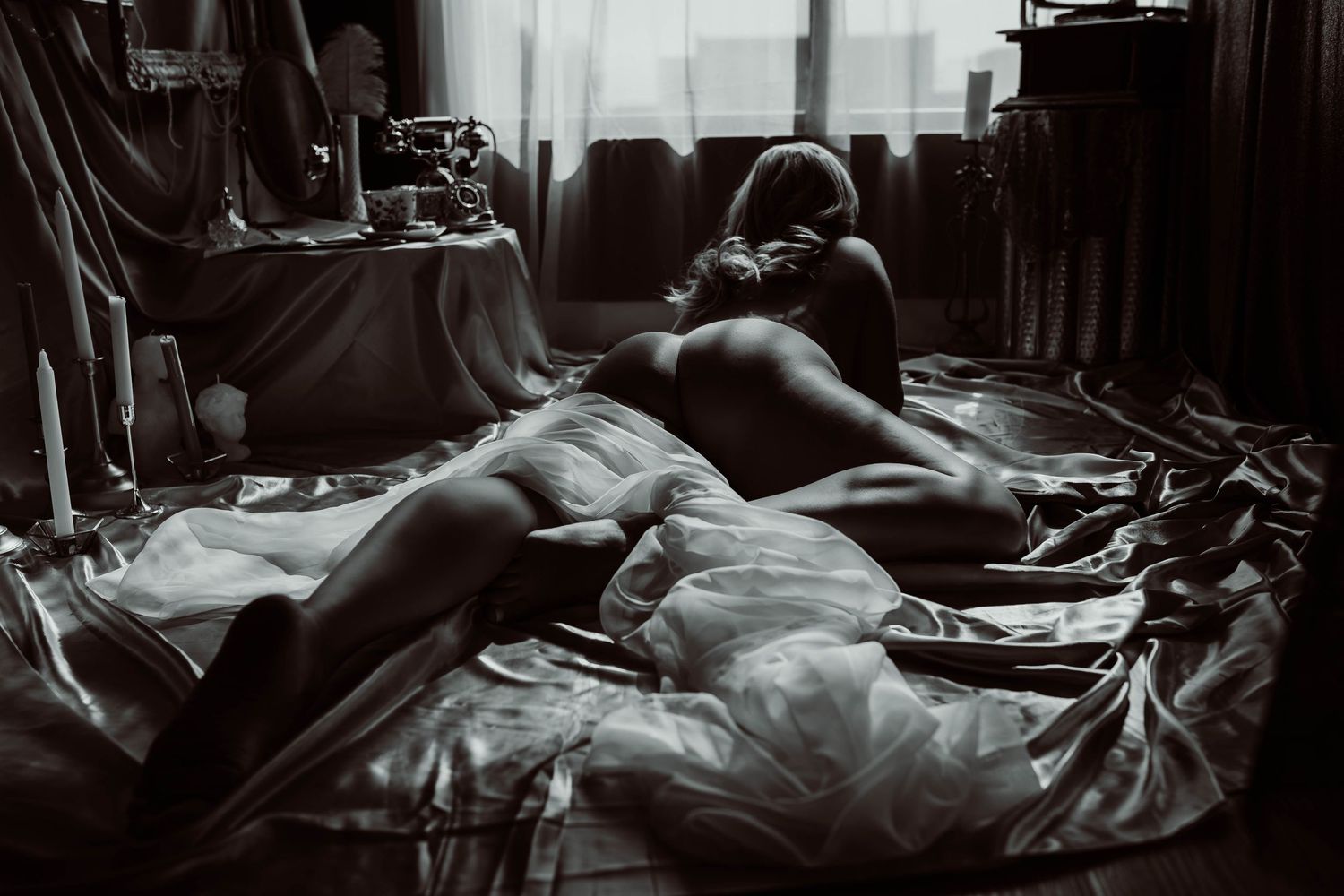 Empowerment boudoir shoot for women over 40 by KJ Boudoir Photography