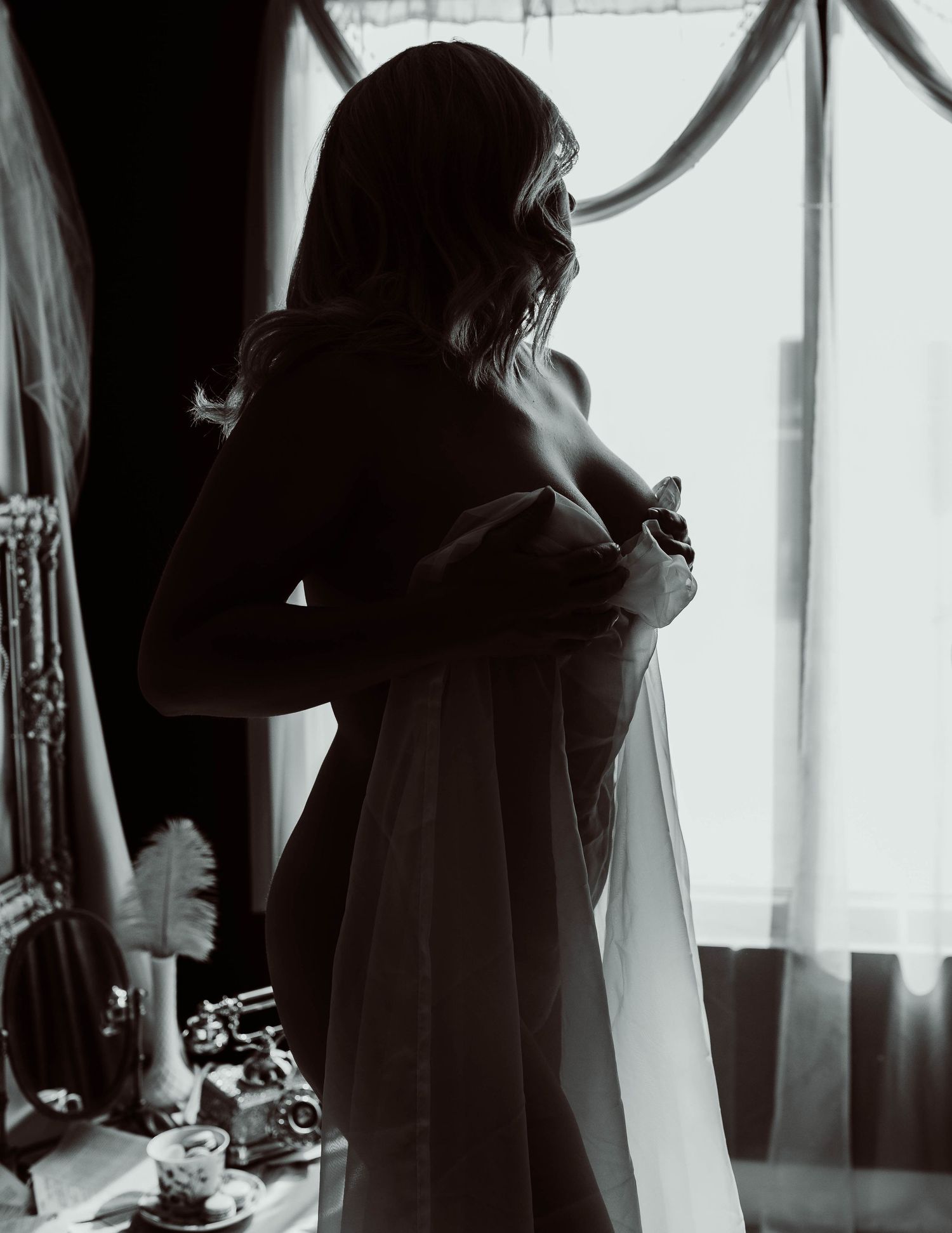 Empowering boudoir shoot for women over 40