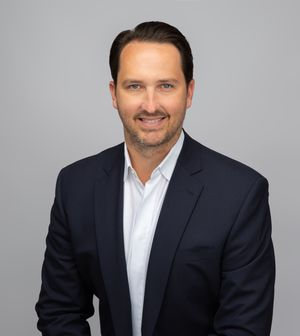 Personal branding headshot for entrepreneur, modern professional portrait with clean studio background