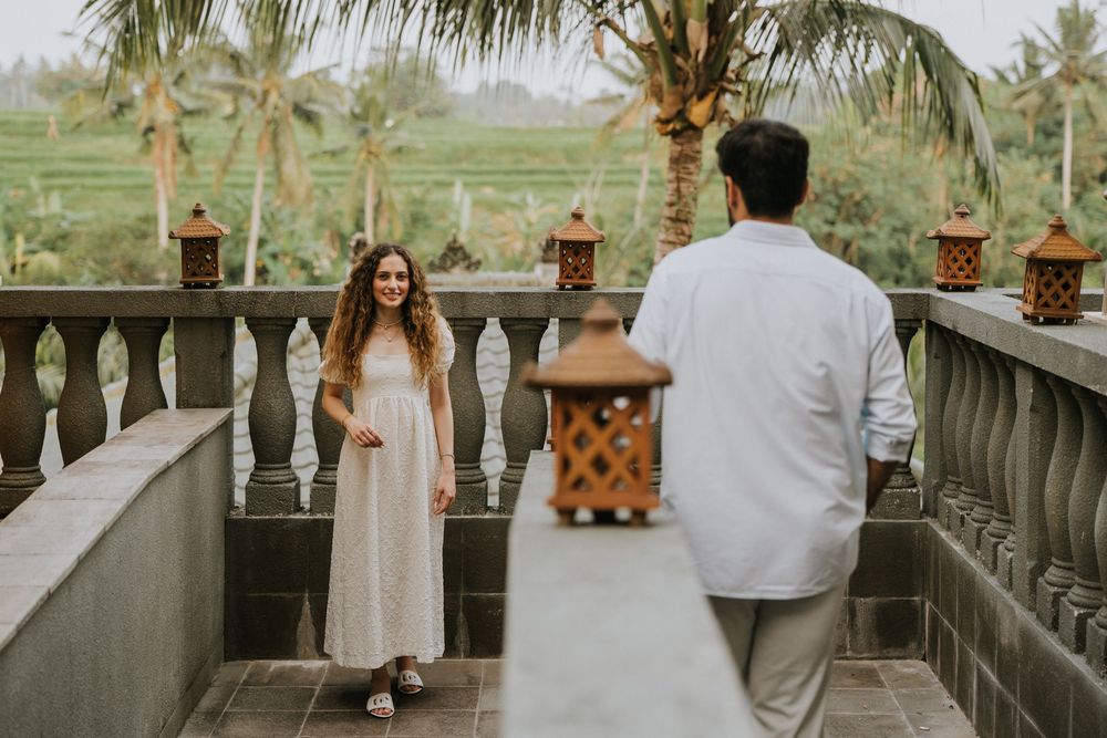 Bali couple photoshoot services at SereS Springs Resort & Spa