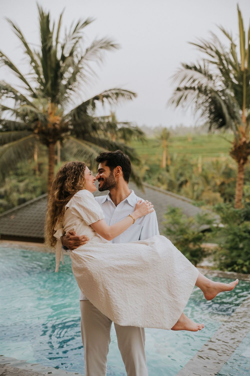 Bali couple photoshoot services at SereS Springs Resort & Spa