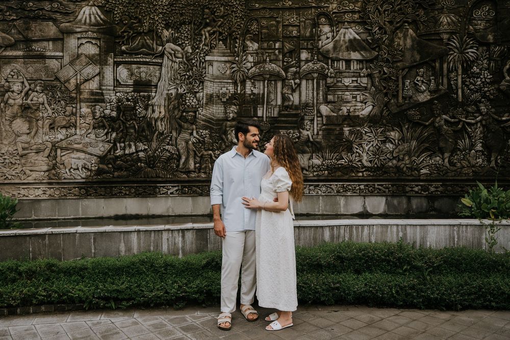 Bali couple photoshoot services at SereS Springs Resort & Spa